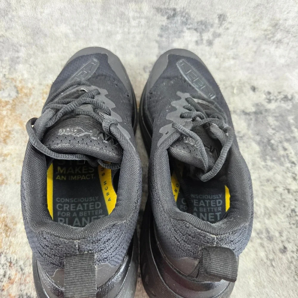 Keen WK400 Walking Shoes womens 7 Triple Black Mesh Athletic Sneakers Utility